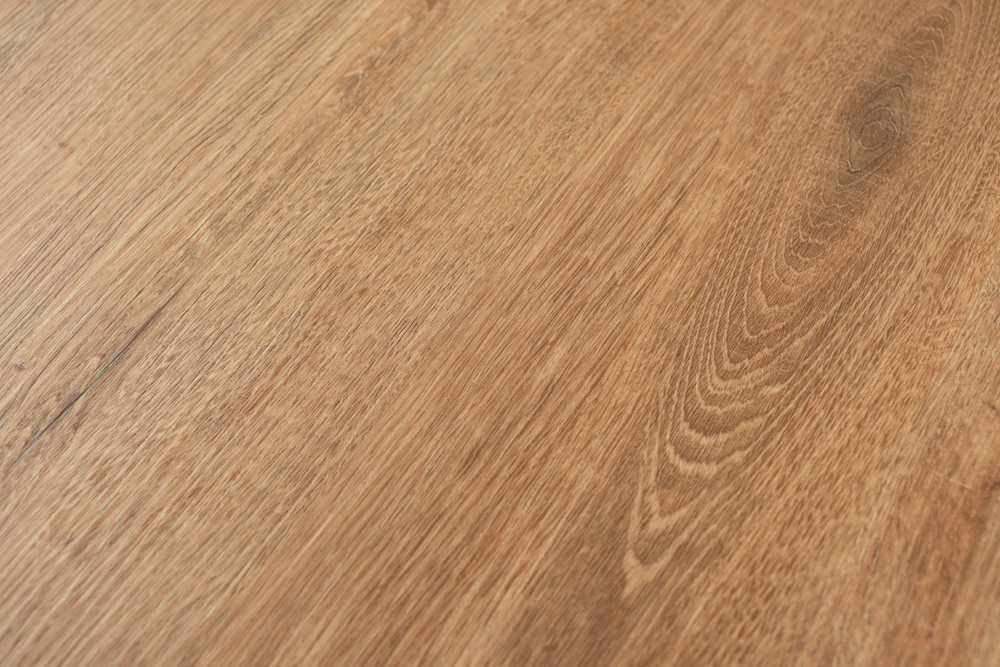 Selecta Flooring – אלון טבעי, מולבן-קרם, מעט מבוקע