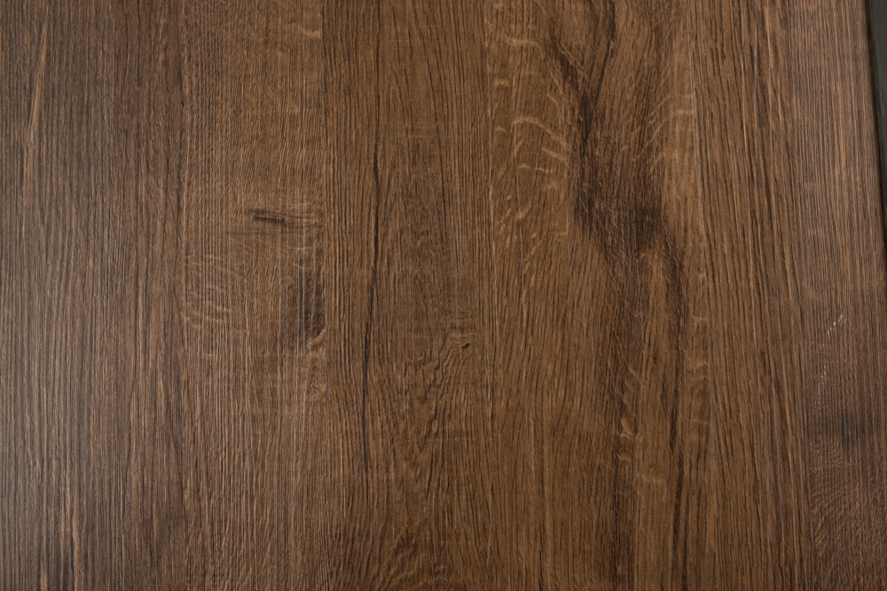 Selecta Flooring – אלון טבעי, מעושן, כהה.